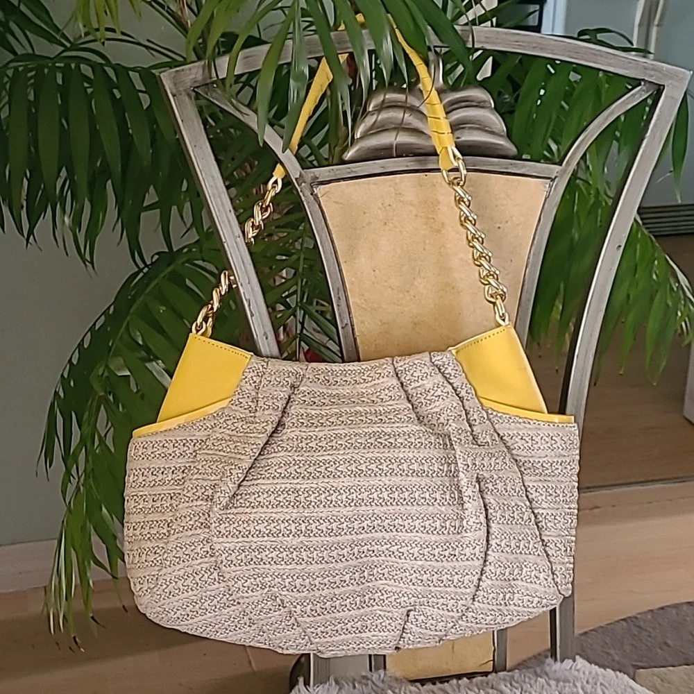 Simply Vera Vera Wang Hobo Bag ❤️